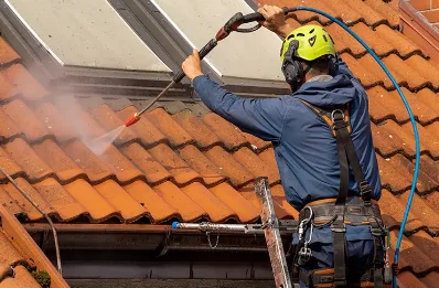 Démoussage et hydrofuge de toiture à Méré